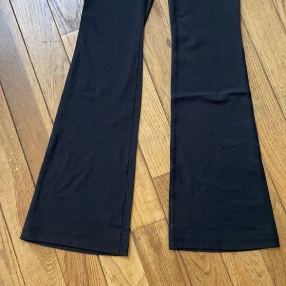 NWT LULULEMON Groove Pant Flare High Waist LEGGING Solid Black SIZE 4 Nulu ALIGN - Picture 13 of 16